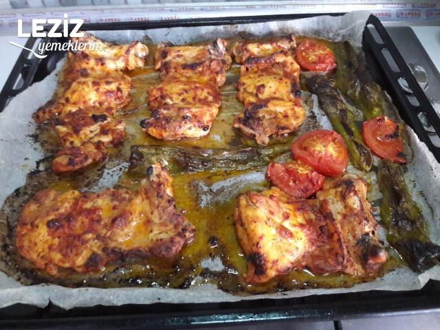 Fırında Tavuk İncik Tarifi