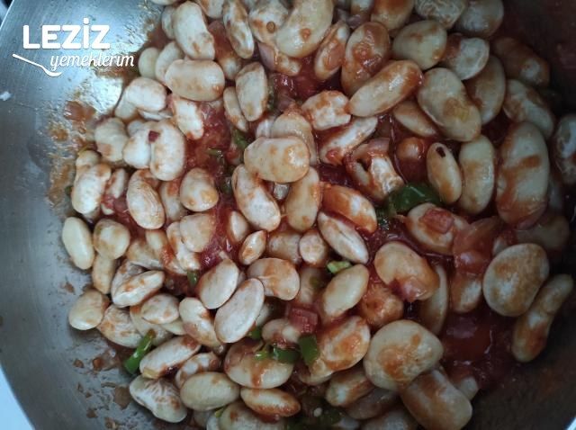 Zeytinyağlı Bombay Fasulye Nasıl Yapılır