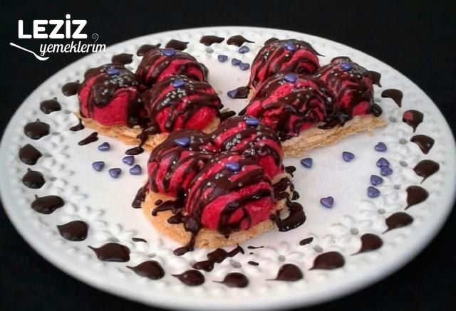 Vişneli Dondurma Tarifi