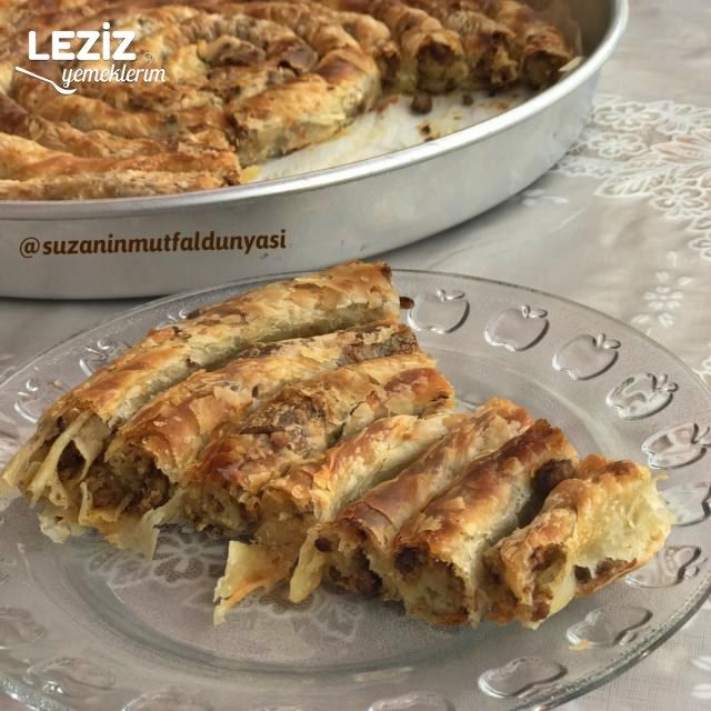 Kıymalı Çarşaf Böreği (El Açması)