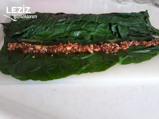 Zeytinyağlı Pazı Sarması Nasıl Yapılır?