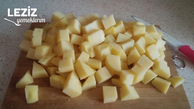 Nefis Patates Borani Tarifi