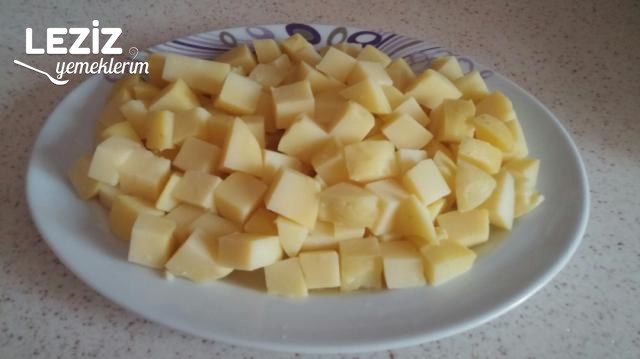 Nefis Patates Borani Tarifi