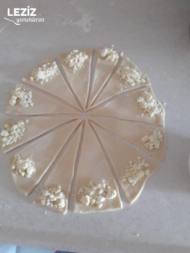 Katmer Poğaça (Aşama Aşama Anlatım)