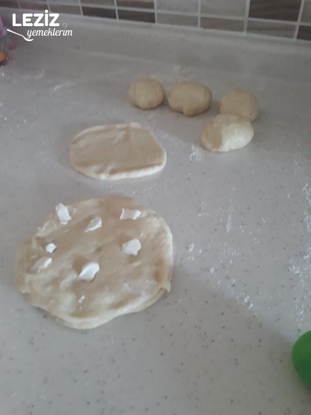 Katmer Poğaça (Aşama Aşama Anlatım)