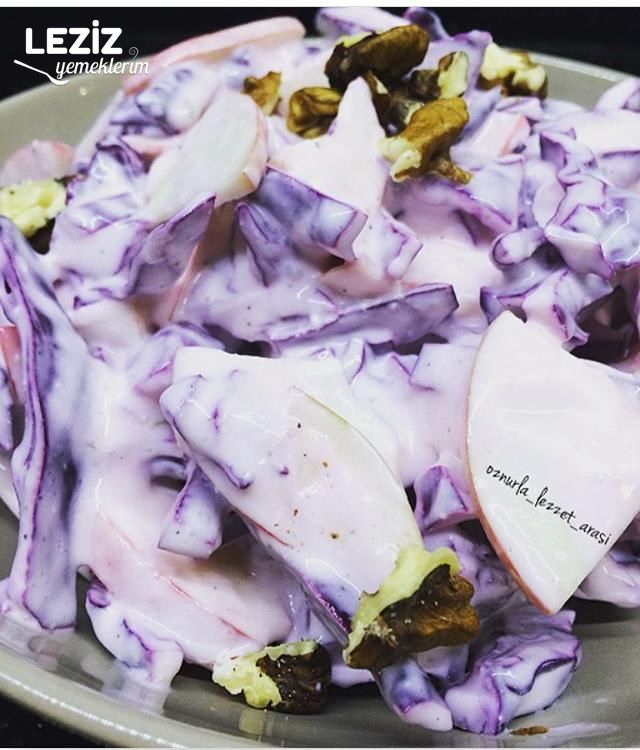 Elmalı Kırmızı Lahana Salatası