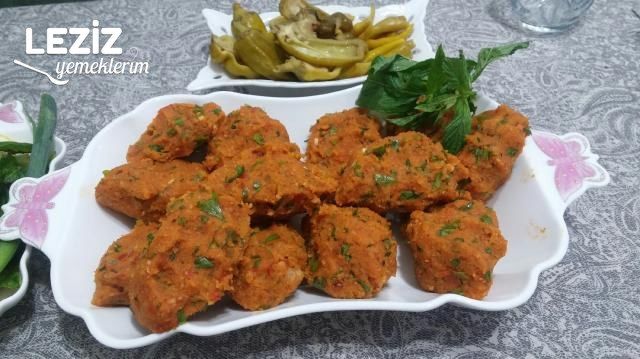 Mercimekli Köfte (Antep'li Elinden)