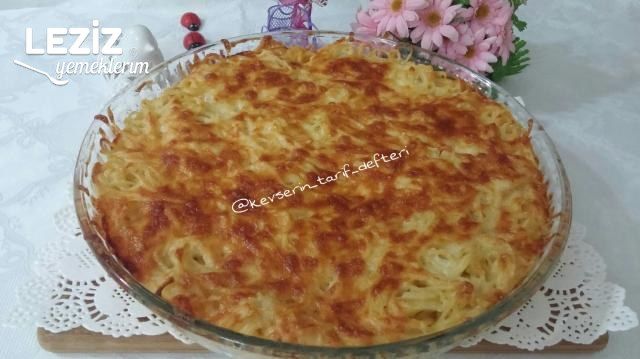 Fırında Beşamel Soslu Nefis Makarna