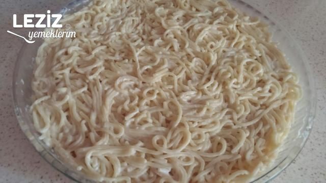 Fırında Beşamel Soslu Nefis Makarna