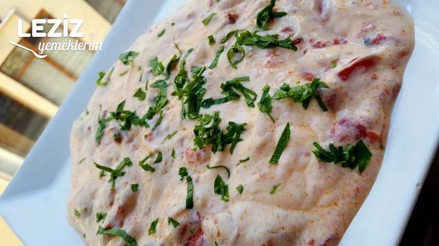 Közlenmiş Kırmızı Biber Mezesi