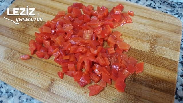 Közlenmiş Kırmızı Biber Mezesi