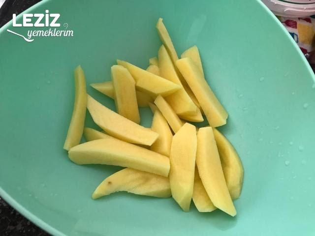 Fırında Yoğurtlu Elma Dilim Patates