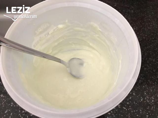 Fırında Yoğurtlu Elma Dilim Patates