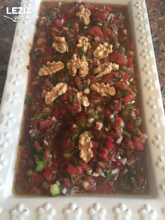 Acılı Ezme Nasıl Yapılır