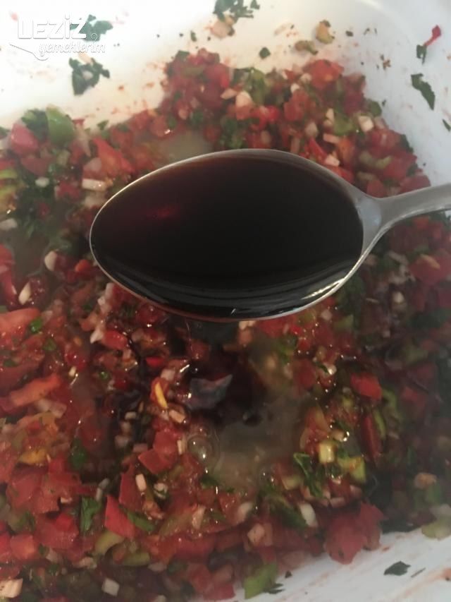 Acılı Ezme Nasıl Yapılır