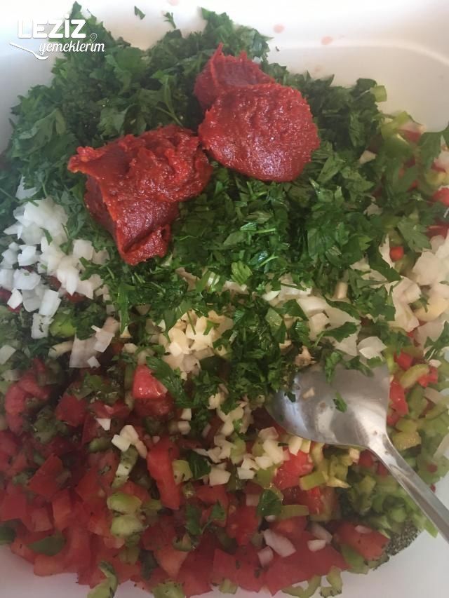 Acılı Ezme Nasıl Yapılır