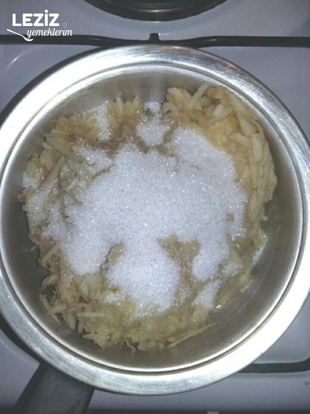 Elmalı Turta (Ev Yapımı)