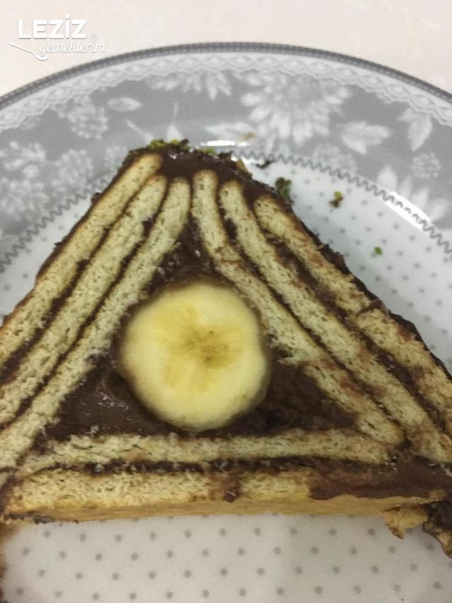 Muzlu Çikolatalı Üçgen Pasta Nasıl Yapılır