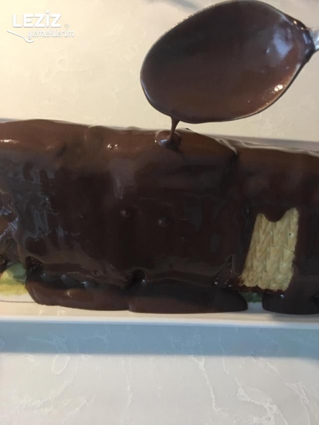 Muzlu Çikolatalı Üçgen Pasta Nasıl Yapılır