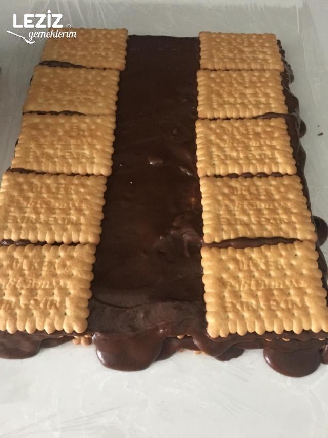 Muzlu Çikolatalı Üçgen Pasta Nasıl Yapılır