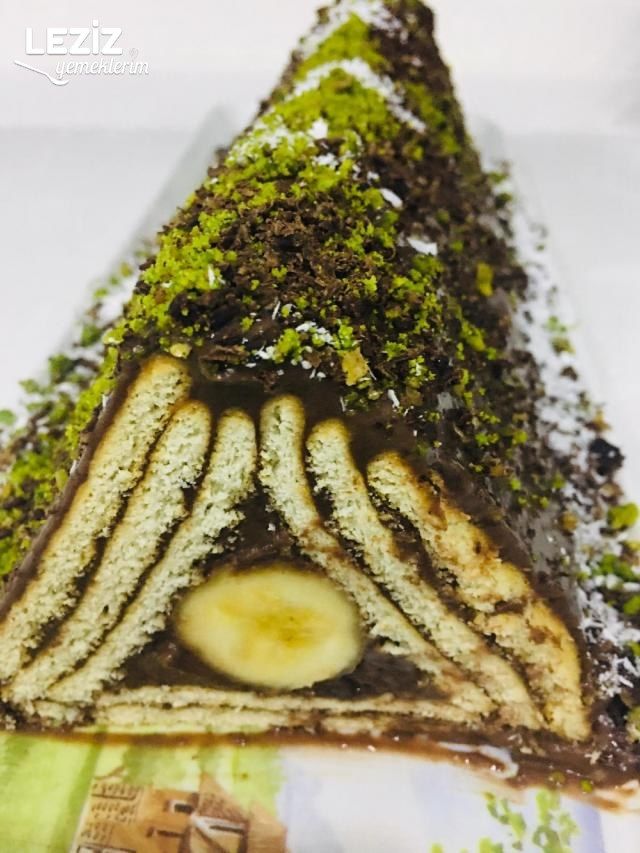 Muzlu Çikolatalı Üçgen Pasta Nasıl Yapılır