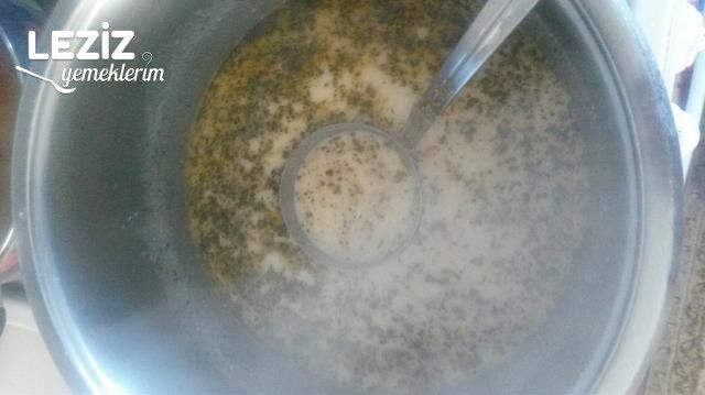 Yoğurtlu Tarhana Çorbası