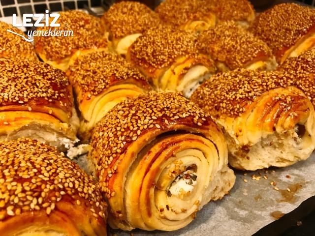 Susamlı Peynirli Rulo Poğaça (Simit Tadında)