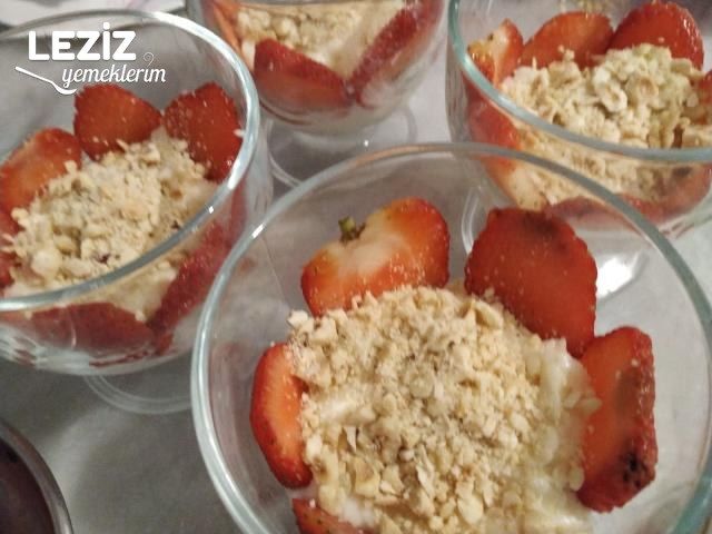 Çilekli Ve Muzlu Magnolia