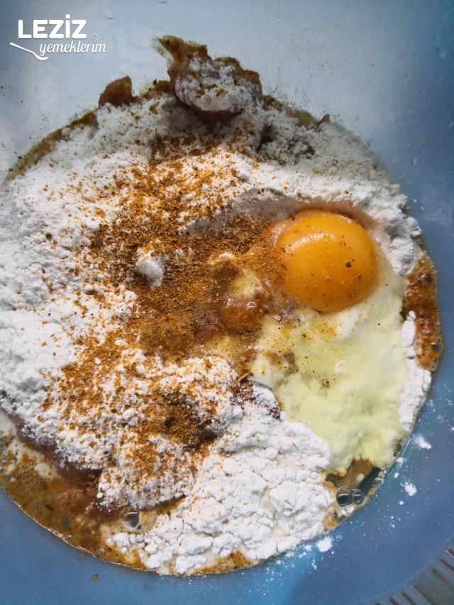 Midye Tadında Tavuk Şiş (Tarator Sos Eşliğinde)