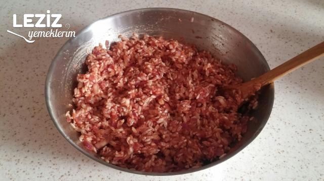 Nefis Kıymalı Lahana Sarması Tarifi