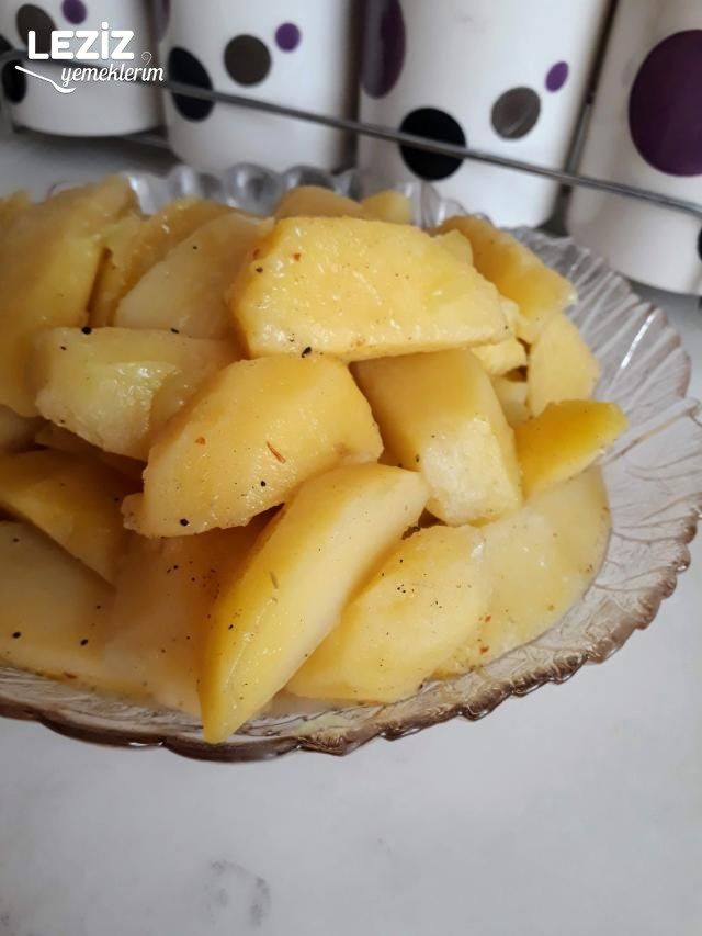 Kahvaltıya Haşlama Baharatlı Elma Dilim Patates