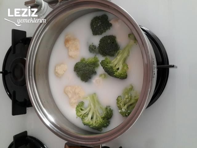 Yoğurtlu Brokoli Karnabahar Salatası