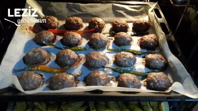 Kaşarlı Nefis Mi Nefis Fırında Köfte