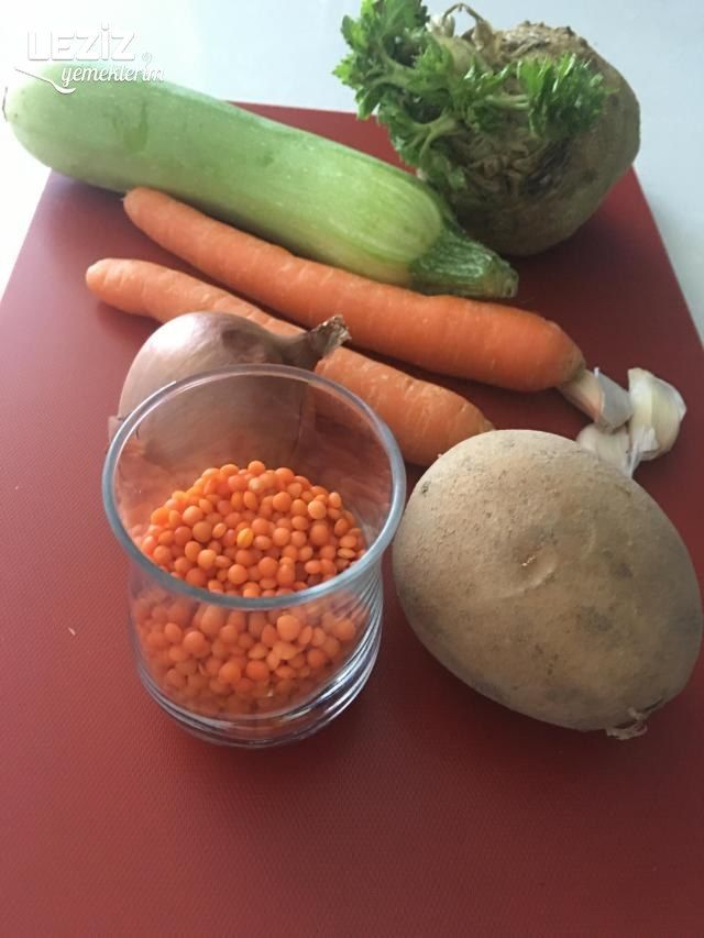 Kerevizli Sütlü Sebze Çorbası