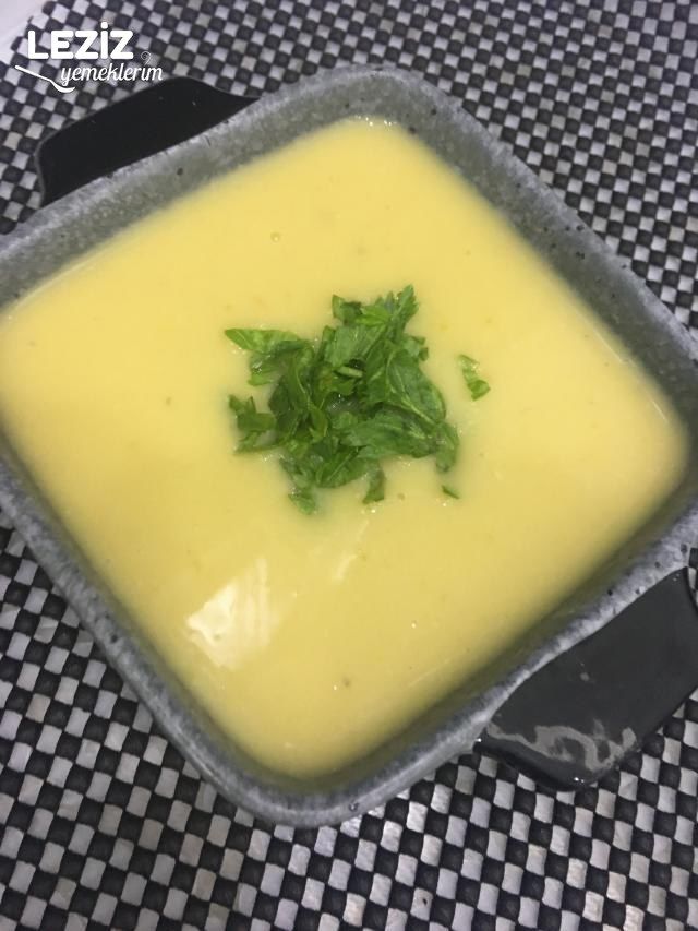 Kerevizli Sütlü Sebze Çorbası