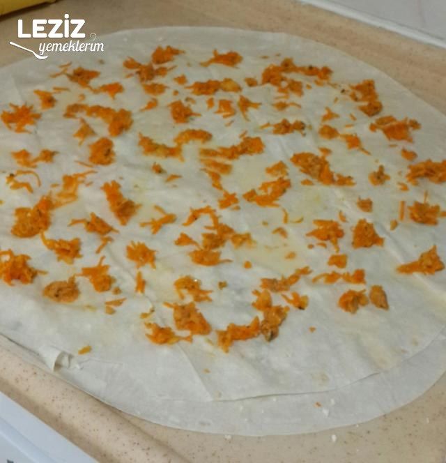 3 Katlı Rulo Börek