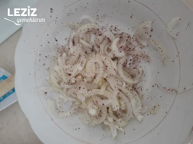 Pratik Patates Salatası