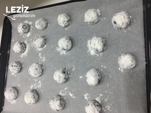 Nefis Kakaolu Çatlak Kurabiye Tarifi