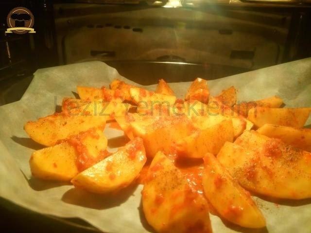 Şipşak Fırında Enfes Baharatlı Patates
