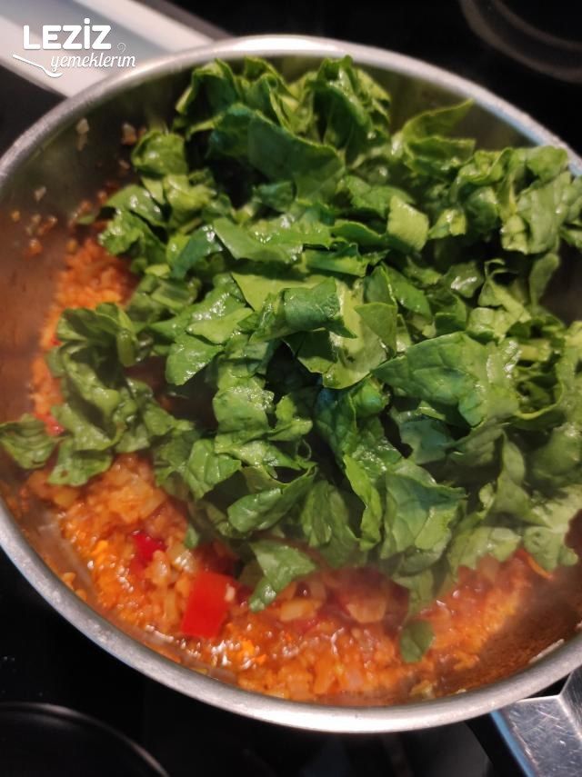 Sarımsaklı Yoğurtlu Bulgurlu Ispanak