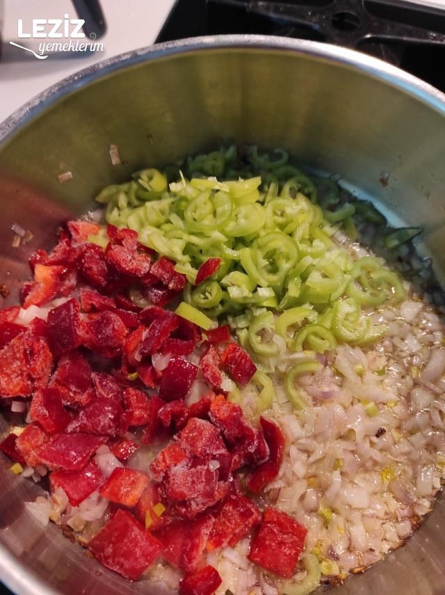 Sarımsaklı Yoğurtlu Bulgurlu Ispanak