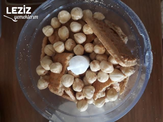 Süzme Yoğurtlu Frambuazlı Cheesecake