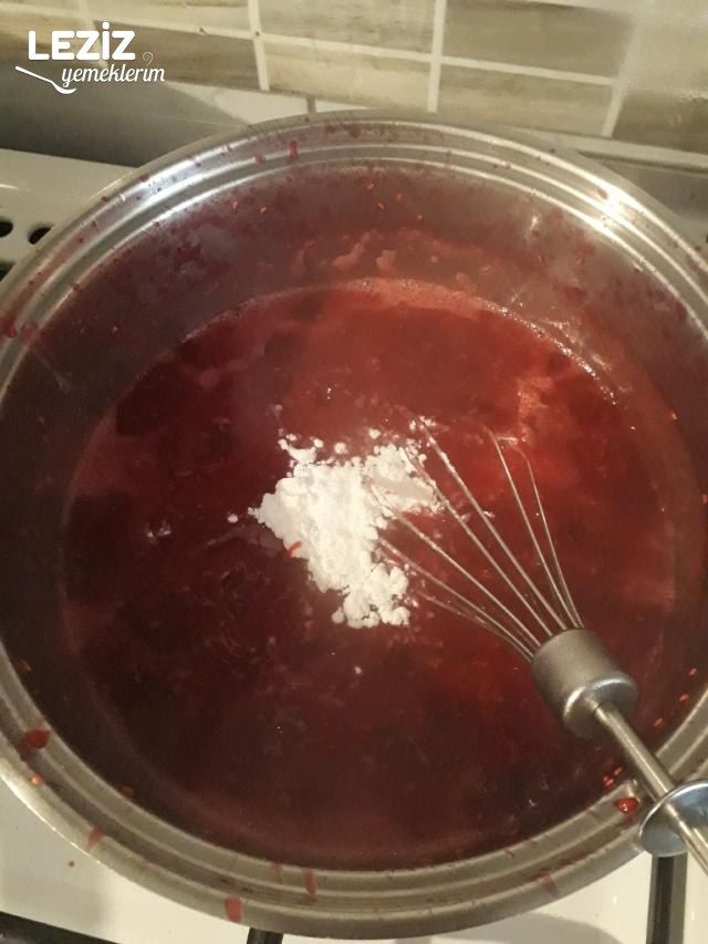 Süzme Yoğurtlu Frambuazlı Cheesecake