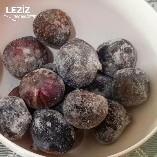 Kakuleli İncir Reçeli