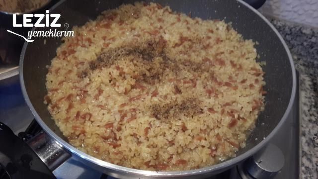 Et Suyuna Nohutlu Bulgur Pilavı Tarifi