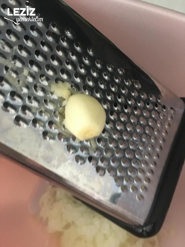 Yeşil Mercimek Köftesi