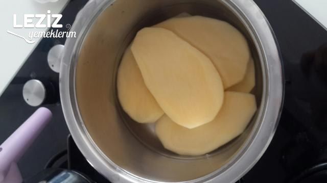 Beşamelli Patates Oturtması