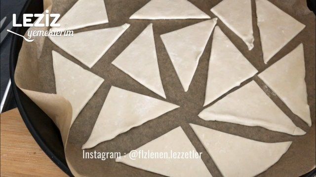 Üçgen Milföy Pasta (Videolu Tarif)