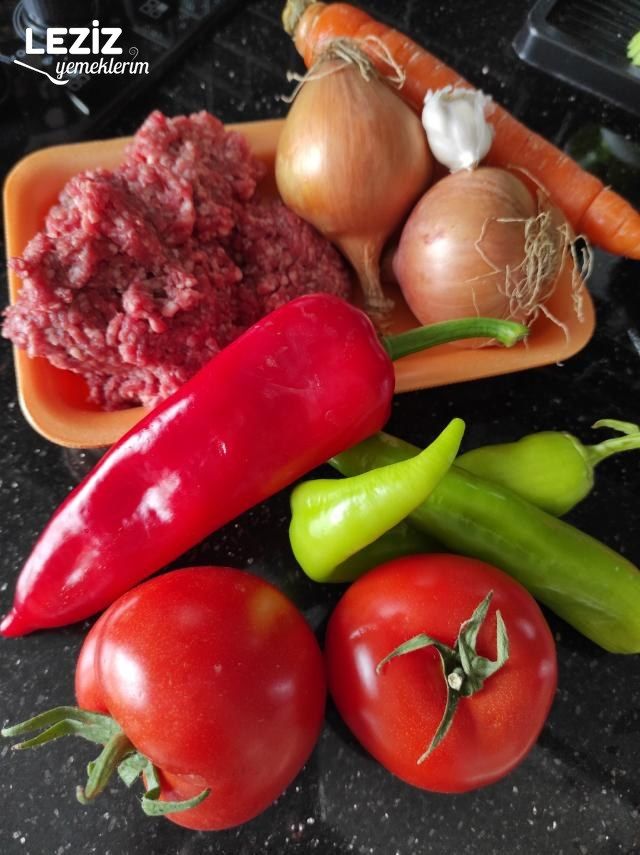 Kıymalı Beşamel Soslu Lazanya