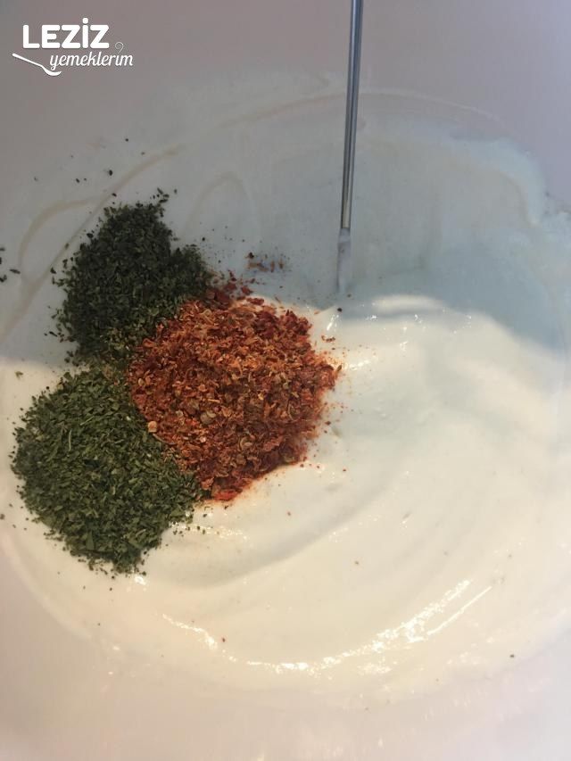 Yalancı Tarhana Çorbası